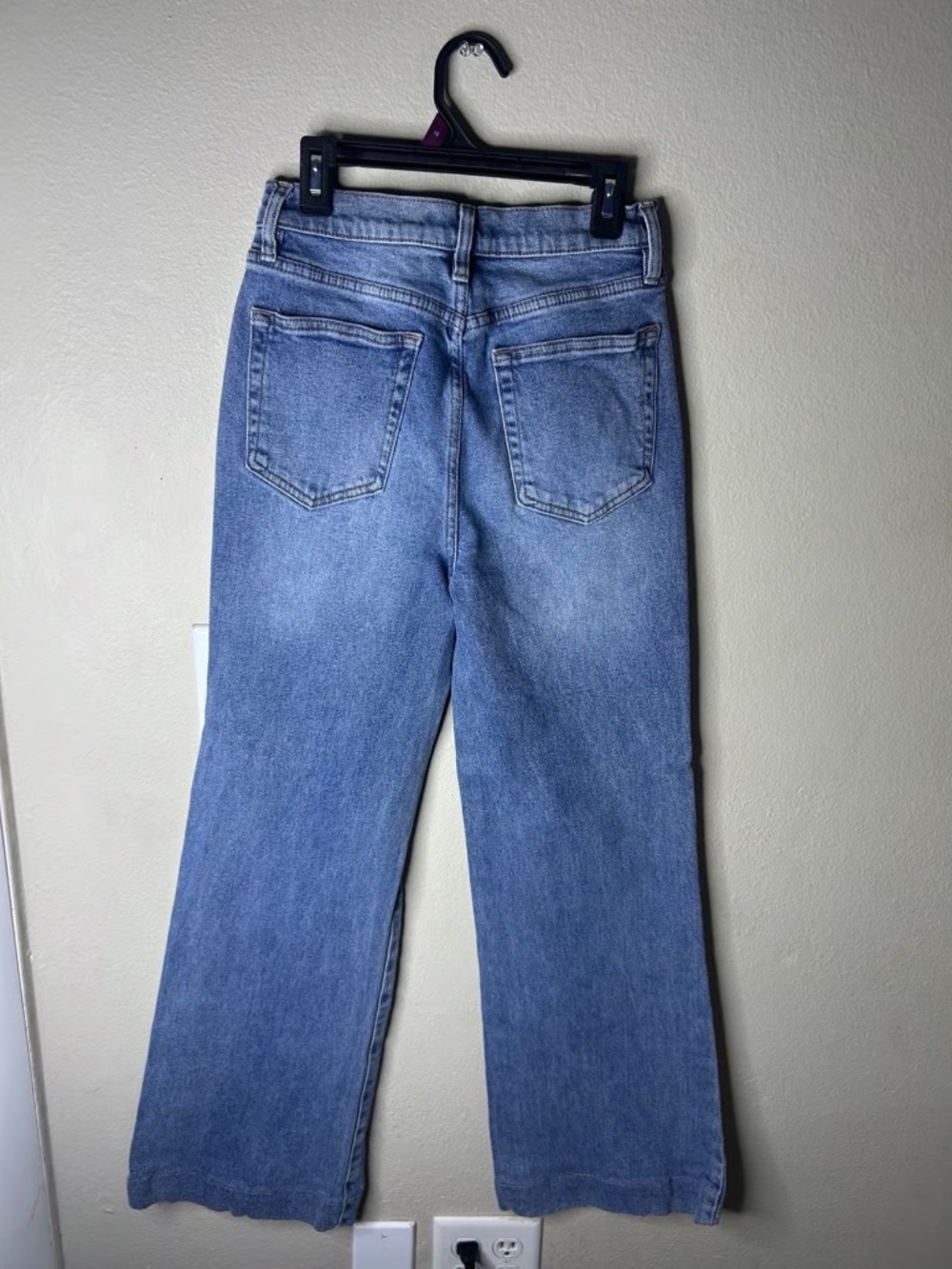 Jeans - Picture 2 of 2